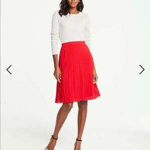 Pleated midi skirt